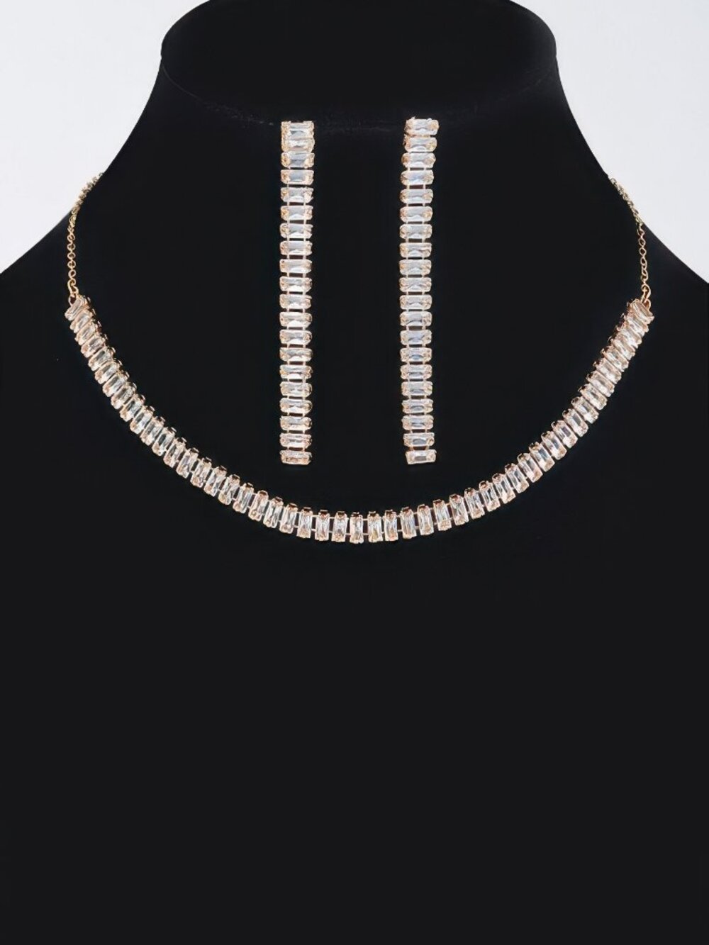 Rhinestone Choker W/earring  12 Inches